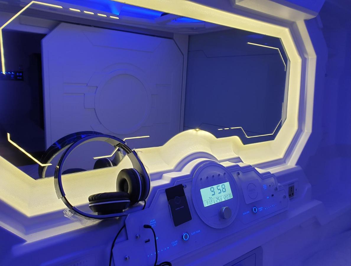 Skycity Capsule 2*